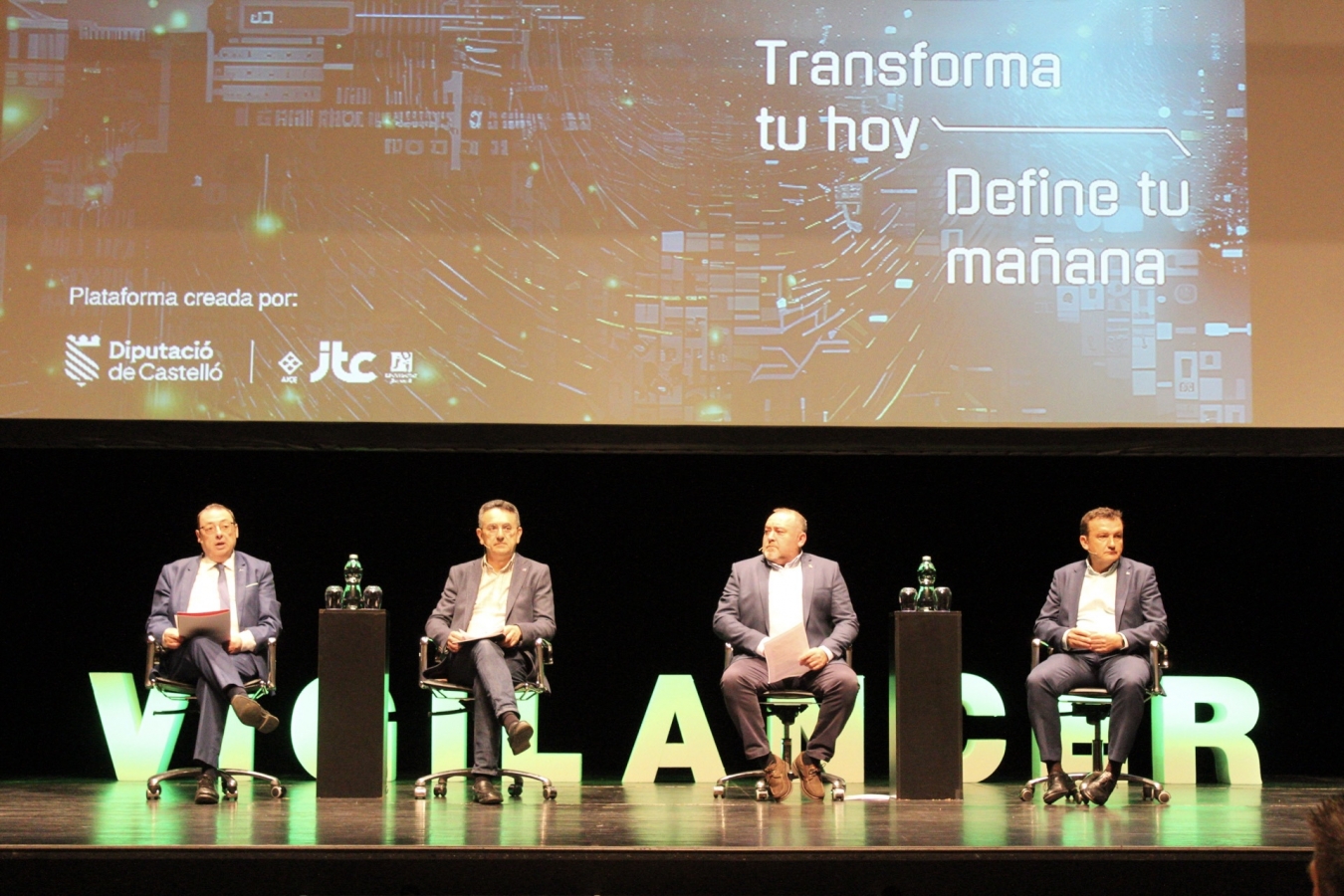 La Diputación de Castellón y el ITC evalúan la Inteligencia Artificial en una jornada centrada en la incorporación de esta tecnología a la industria cerámica