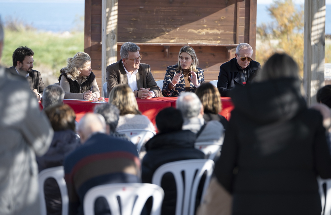 La Diputación ampliará la línea de ayudas para la defensa del territorio y garantizará que los ayuntamientos cuenten con la asistencia necesaria en la protección de su costa