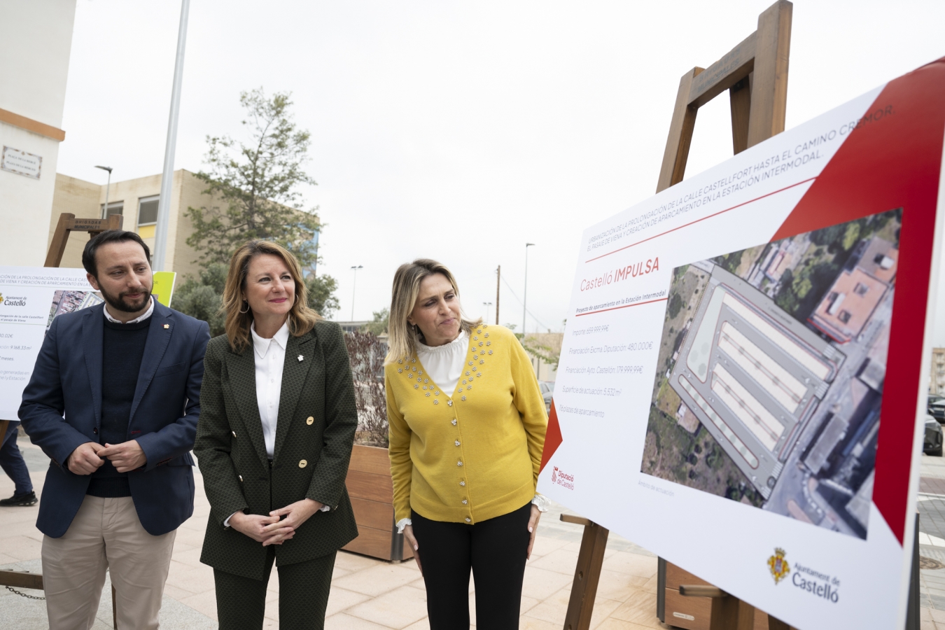 Marta Barrachina posa en valor la remodelació de la zona d'aparcament de l'estació de Castelló que dignificarà una de les principals portes d'entrada de la província