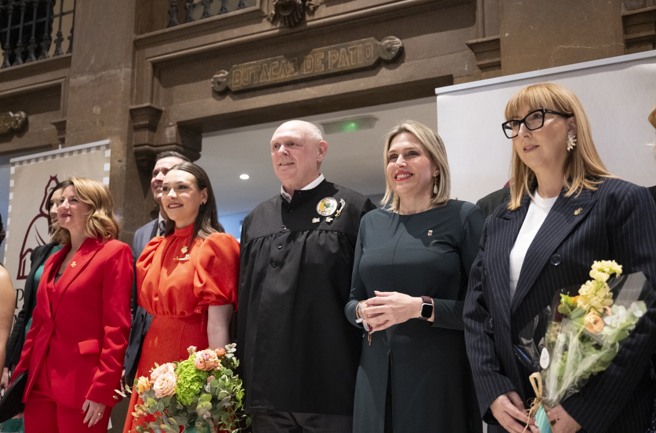 Marta Barrachina enaltix Moros d'Alqueria com a grans ambaixadors de la festa, la cultura i la tradició de Castelló