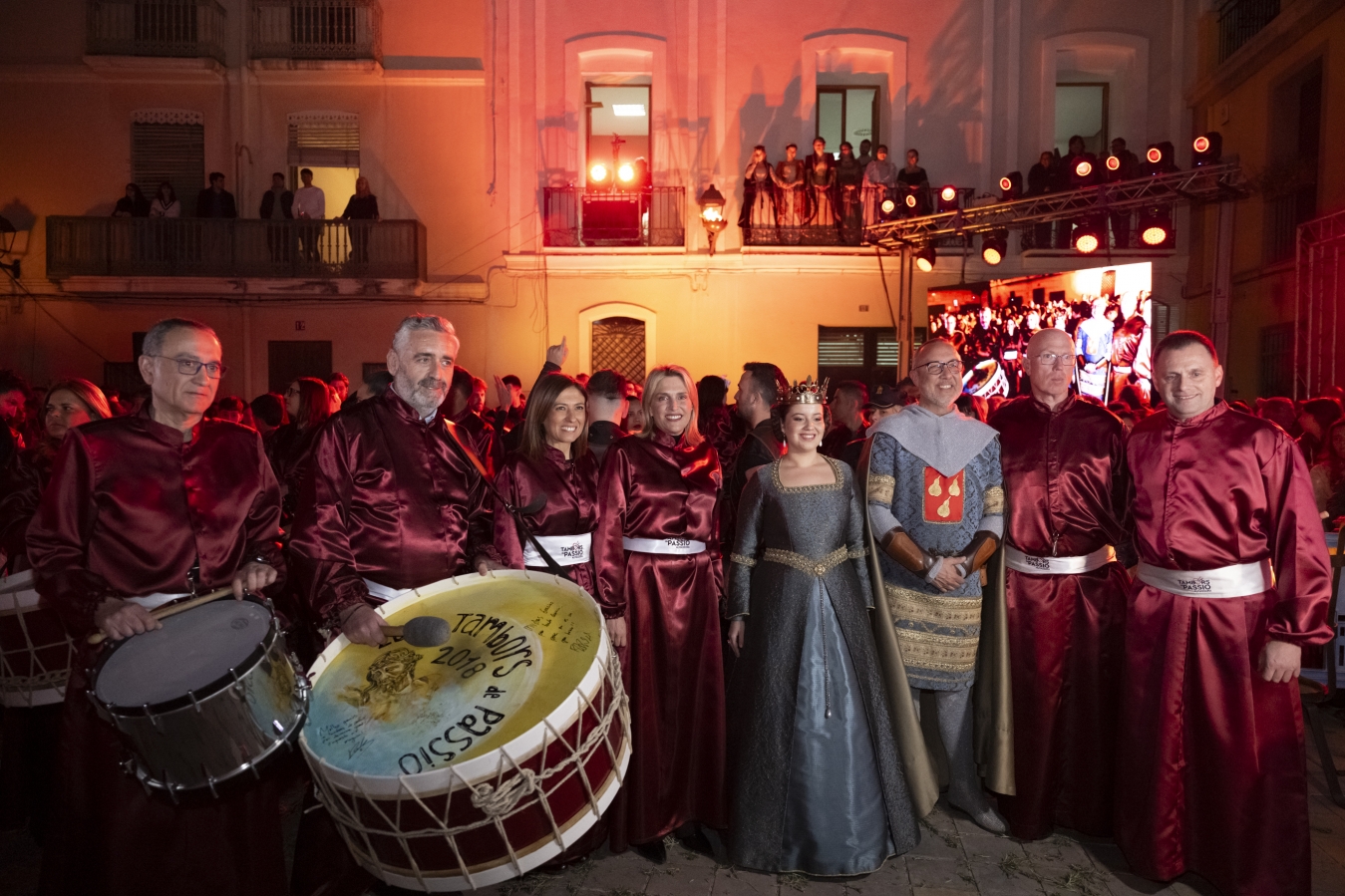 Marta Barrachina ensalza el estruendo magistral de los bombos y tambores que rompe el silencio en la Rompida de la Hora de Almassora
